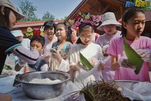 东契奇：字母哥把我们内线冲爆了 他真的太难防了